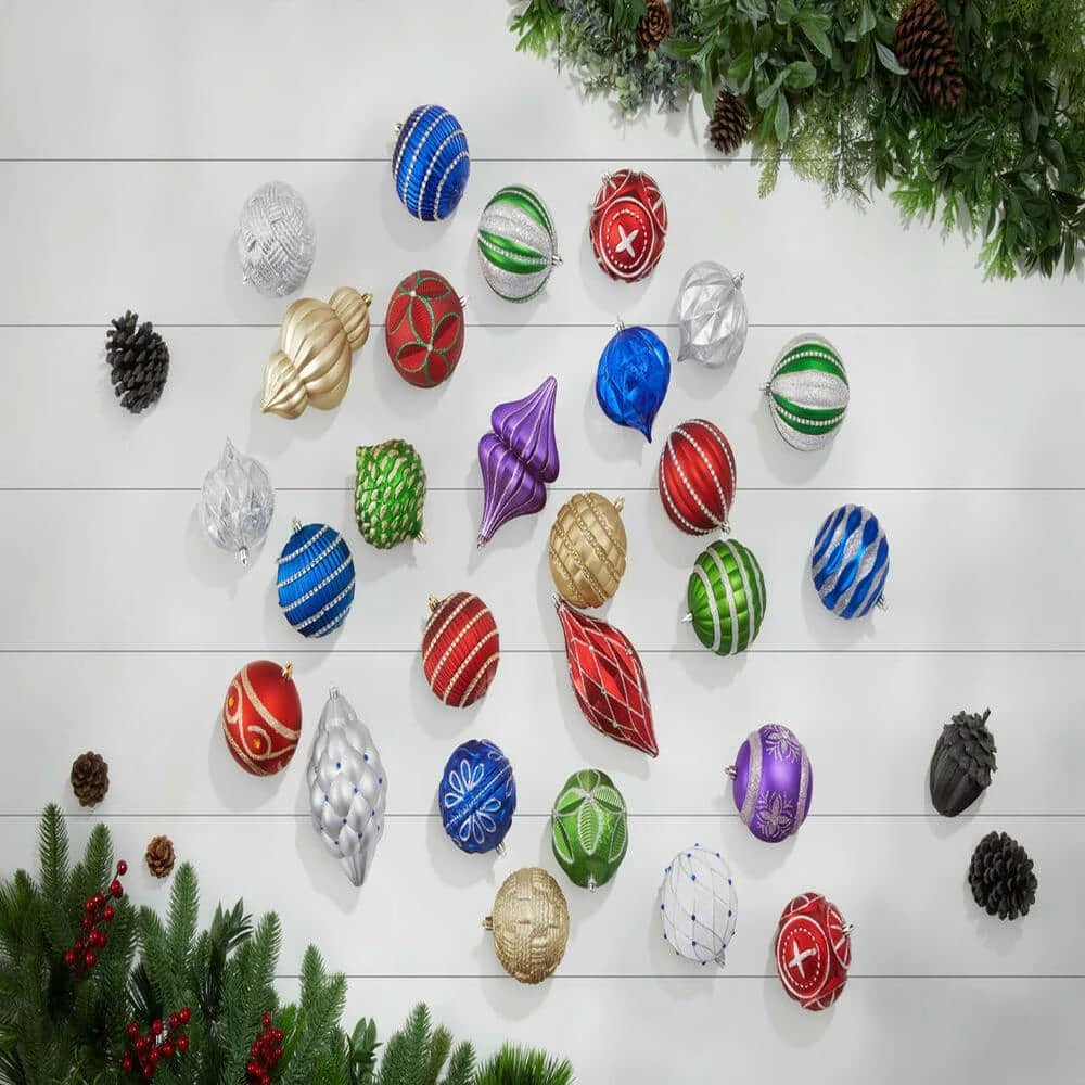Home Accents Holiday 10 Count Holiday Traditions Ornaments 4 Home Accents Holiday 10 Count Holiday Traditions Ornaments - Image 2