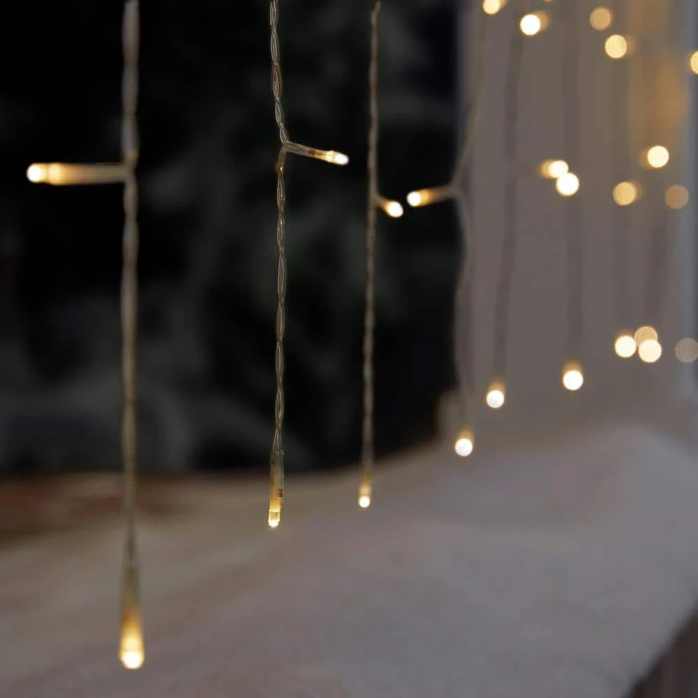 Home Accents Holiday 600L Warm White LED Weeping Willow Icicle 6 Home Accents Holiday 600L Warm White LED Weeping Willow Icicle - Image 4