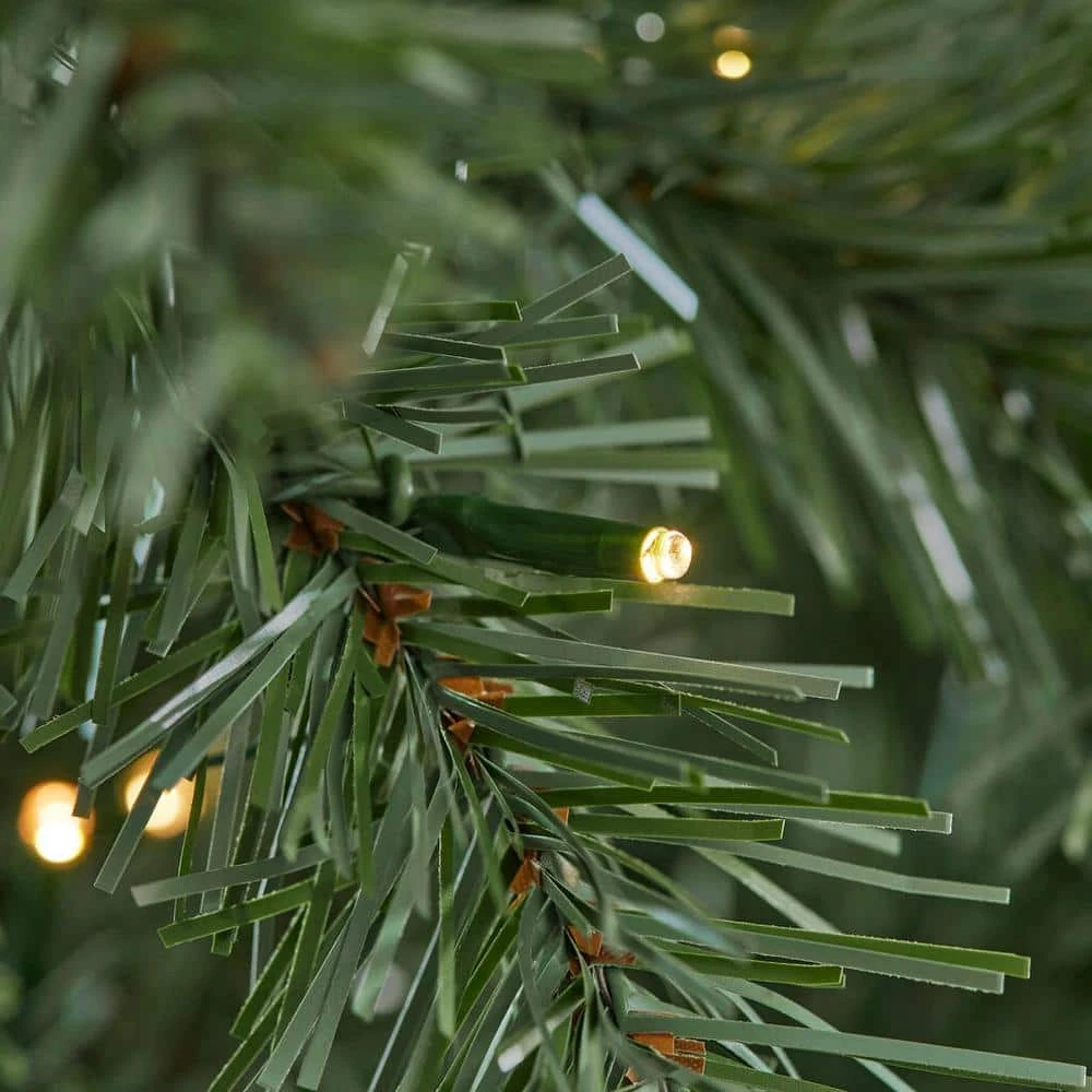 Home Accents Holiday 6.5 ft Festive Pine Christmas Tree 8 Home Accents Holiday 6.5 ft Festive Pine Christmas Tree - Image 6