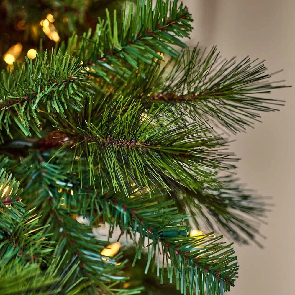 Home Accents Holiday 9 ft Wesley Pine Christmas Tree 7 Home Accents Holiday 9 ft Wesley Pine Christmas Tree - Image 5